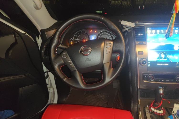 Used Nissan Patrol 2018 4.0L LinkedIn Edition Steering Wheel