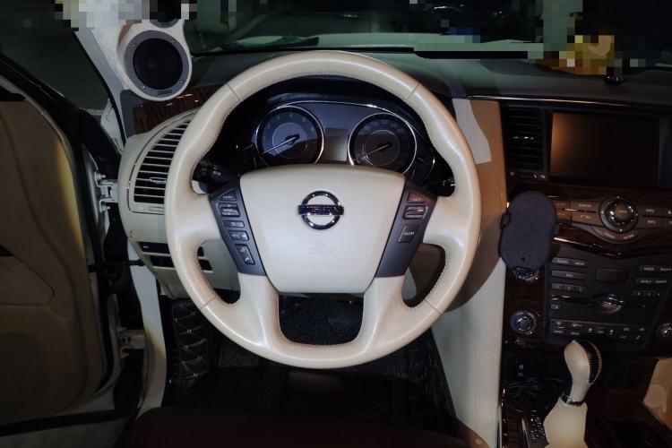 Used Nissan Patrol 2018 4.0L SE Middle East Version Steering Wheel