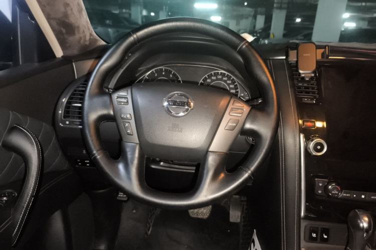 Used Nissan Patrol 2018 Y61 4.8L Automatic 5-Door Safari Middle East Steering Wheel