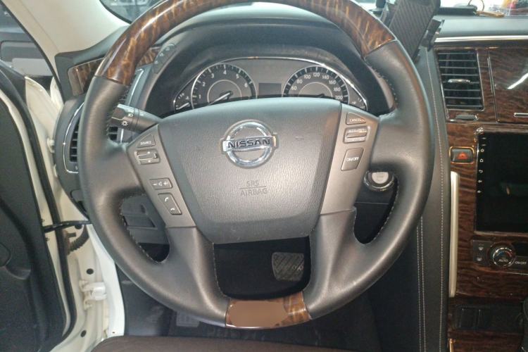Used Nissan Patrol 2018 Y62 4.0 XE Middle East Steering Wheel