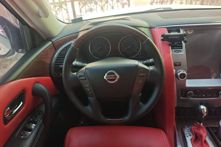 Used Nissan Patrol  Steering Wheel