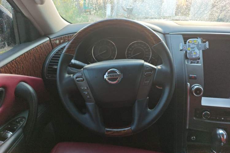 Used Nissan Patrol  Steering Wheel