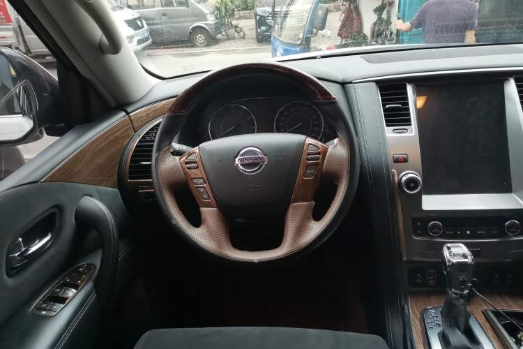 Used Nissan Patrol  Steering Wheel