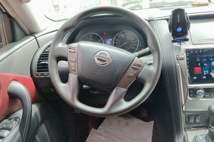 Used Nissan Patrol 2018 4.0L LinkedIn Edition Steering Wheel
