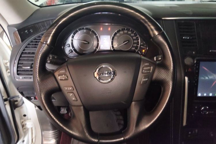 Used Nissan Patrol 2018 4.0L LinkedIn Edition Steering Wheel