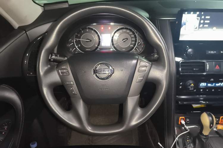 Used Nissan Patrol 2018 4.0L LinkedIn Edition Steering Wheel