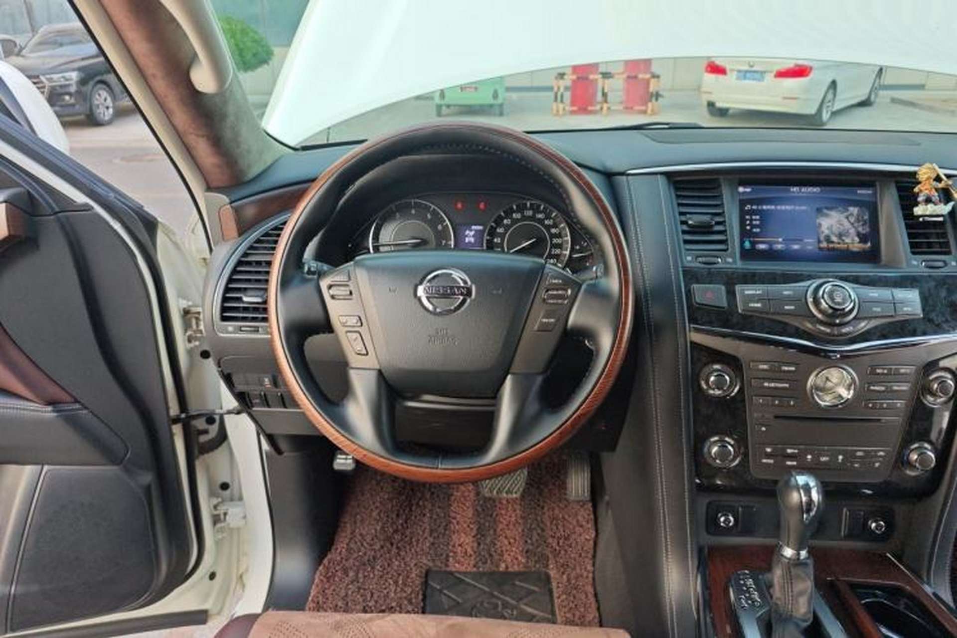 Used Nissan Patrol  Steering Wheel