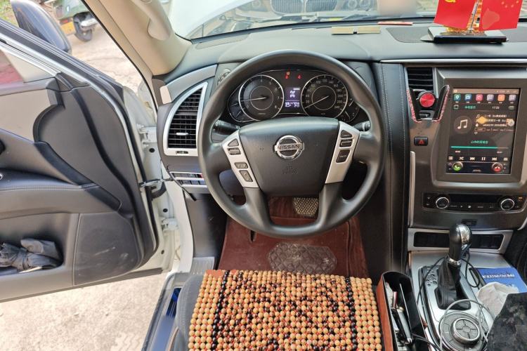 Used Nissan Patrol 2018 4.0L LinkedIn Edition Steering Wheel
