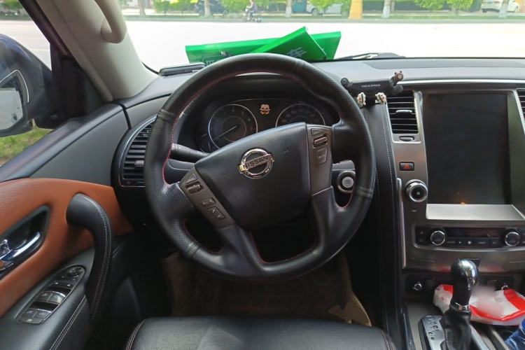 Used Nissan Patrol  Steering Wheel