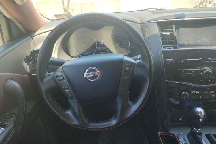 Used Nissan Patrol 2018 Y62 4.0 XE Middle East Steering Wheel