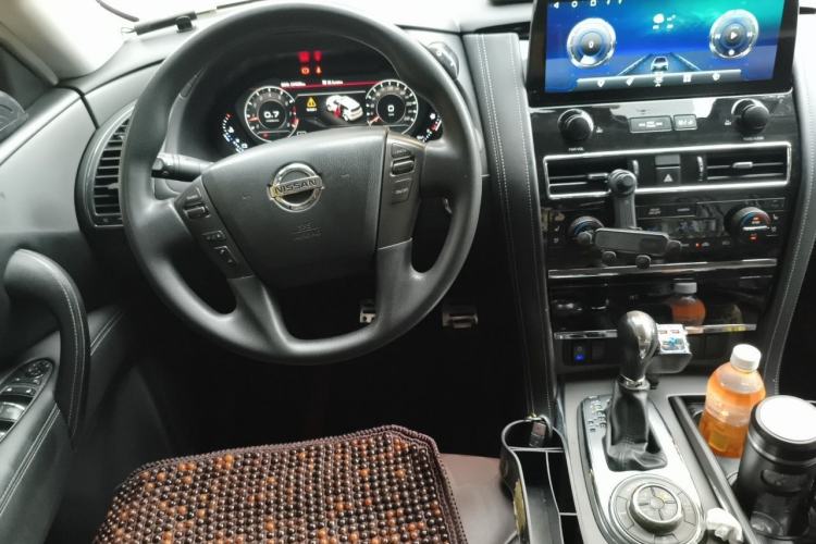 Used Nissan Patrol 2018 Y62 4.0 XE Middle East Steering Wheel