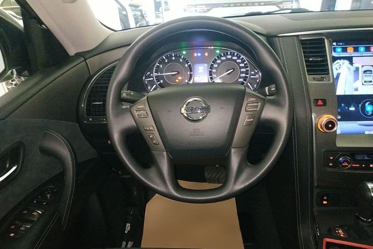 Used Nissan Patrol 2018 4.0L Automatic 7-Seater Middle East Version Steering Wheel