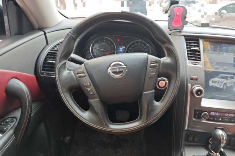 Used Nissan Patrol 2018 4.0L LinkedIn Edition Steering Wheel