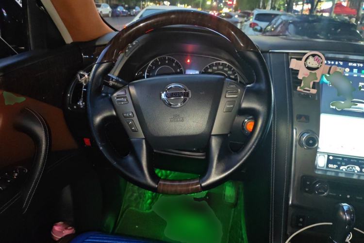 Used Nissan Patrol 2018 Y62 4.0 XE Middle East Steering Wheel