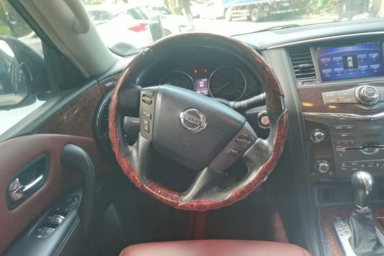 Used Nissan Patrol  Steering Wheel