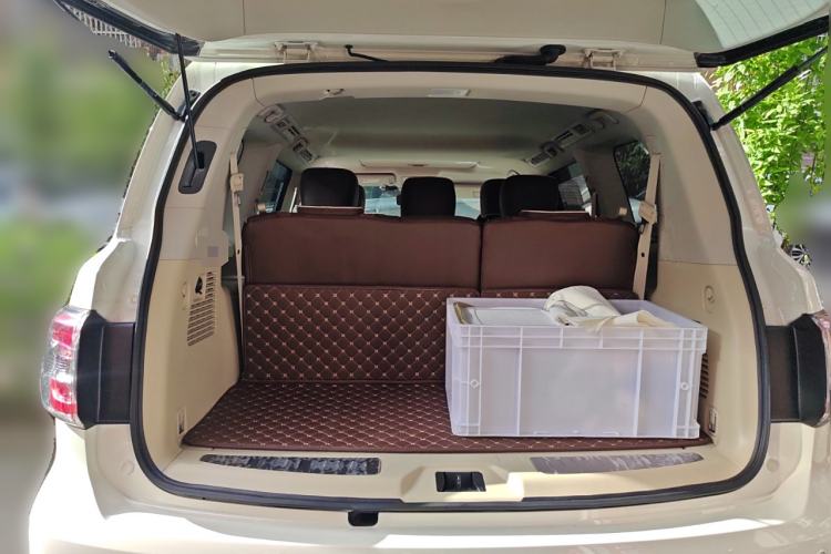 Used Nissan Patrol 2018 4.0L SE Middle East Version Trunk