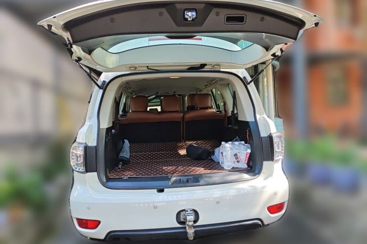 Used Nissan Patrol 2018 4.0L LinkedIn Edition Trunk