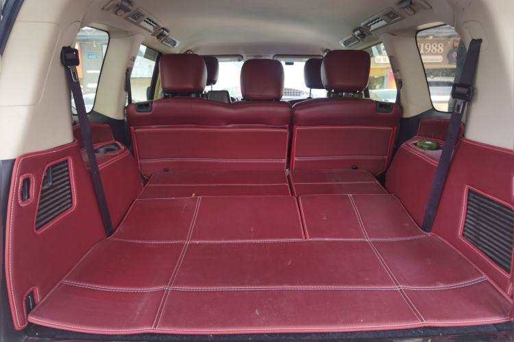 Used Nissan Patrol 2018 4.0L LinkedIn Edition Trunk