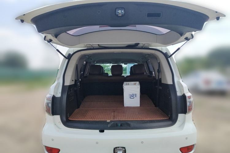 Used Nissan Patrol 2018 4.0L Flagship Model Trunk