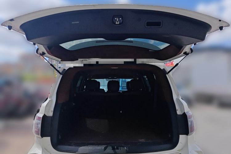Used Nissan Patrol 2018 4.0L LinkedIn Edition Trunk