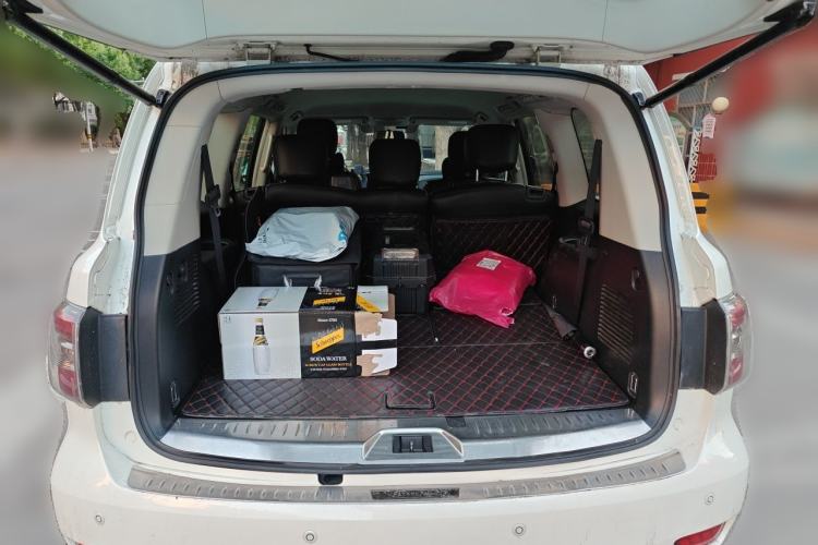 Used Nissan Patrol 2018 4.0L LinkedIn Edition Trunk