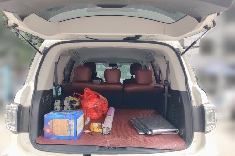 Used Nissan Patrol 2018 4.0L LinkedIn Edition Trunk