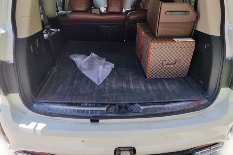 Used Nissan Patrol  Trunk