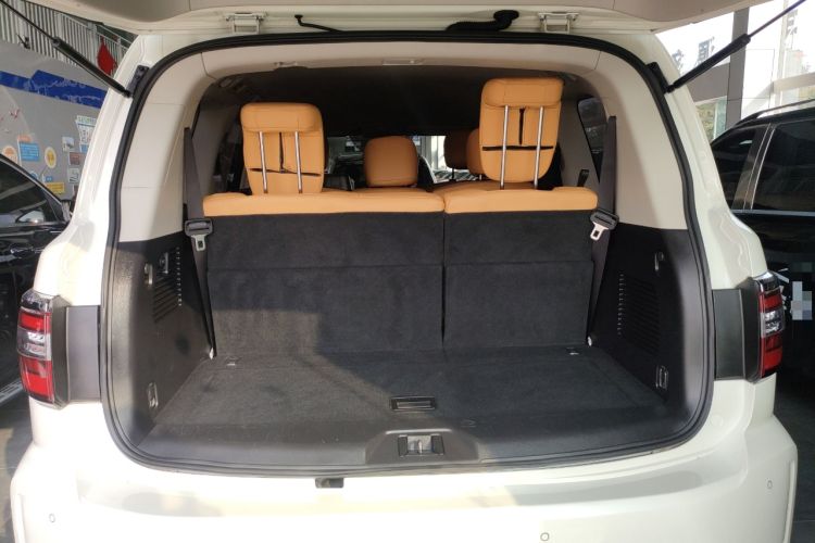 Used Nissan Patrol 2018 4.0L LinkedIn Edition Trunk