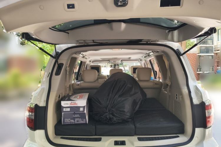 Used Nissan Patrol 2018 4.0L Platinum Edition Trunk
