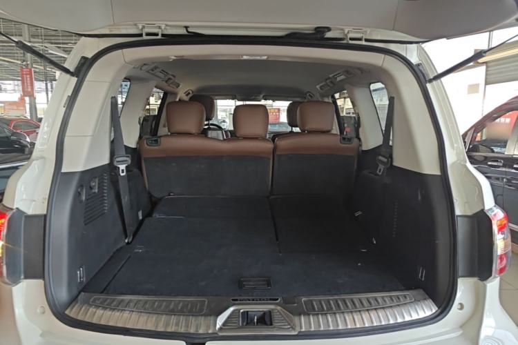 Used Nissan Patrol 2018 4.0L LinkedIn Edition Trunk
