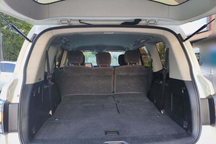 Used Nissan Patrol 2018 4.0L LinkedIn Edition Trunk