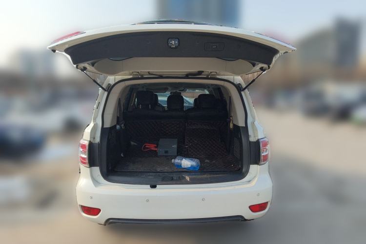 Used Nissan Patrol 2018 4.0L LinkedIn Edition Trunk