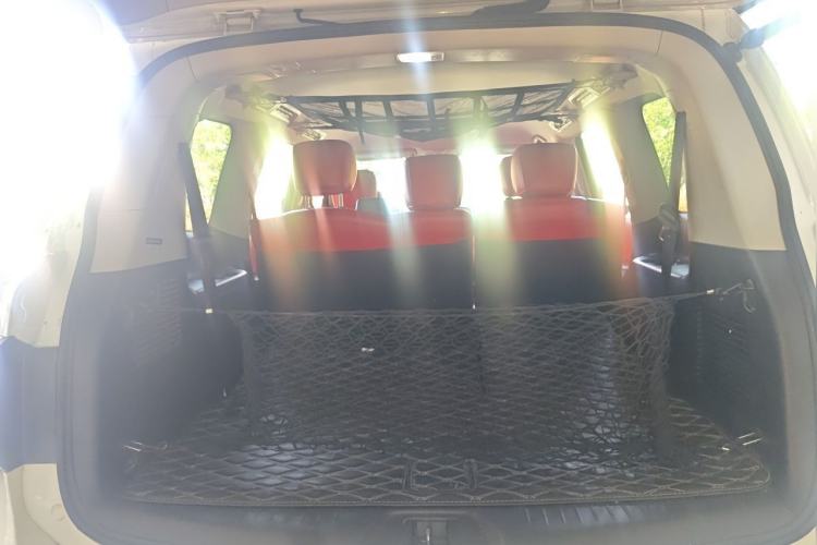Used Nissan Patrol 2018 4.0L LinkedIn Edition Trunk