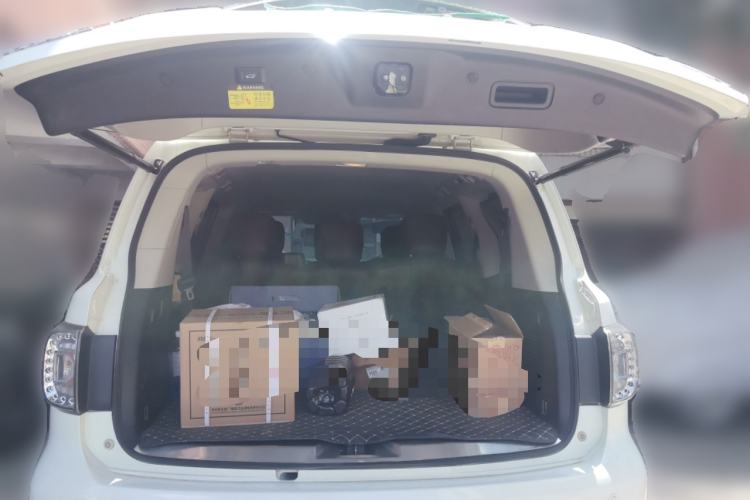 Used Nissan Patrol 2018 4.0L LinkedIn Edition Trunk