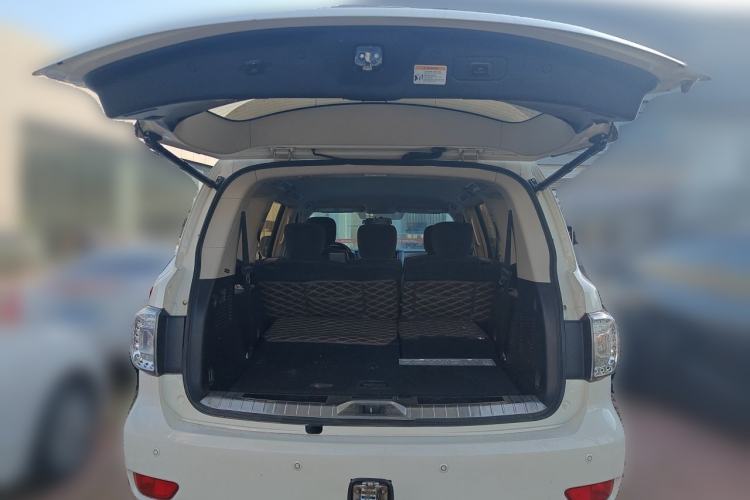 Used Nissan Patrol 2018 4.0L LinkedIn Edition Trunk
