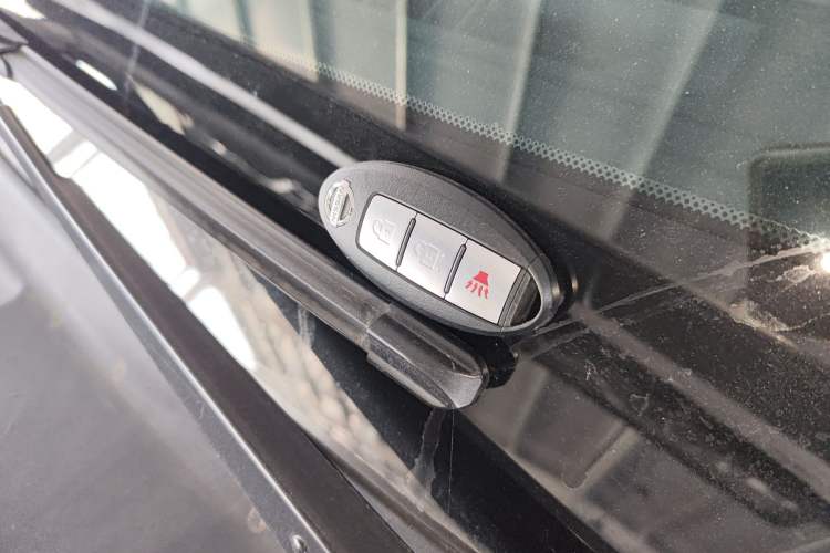 Used Nissan Patrol 2018 4.0L Automatic 7-Seater Middle East Version Vehicle Key