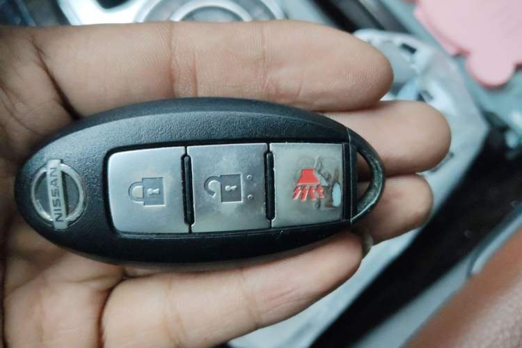 Used Nissan Patrol  Vehicle Key