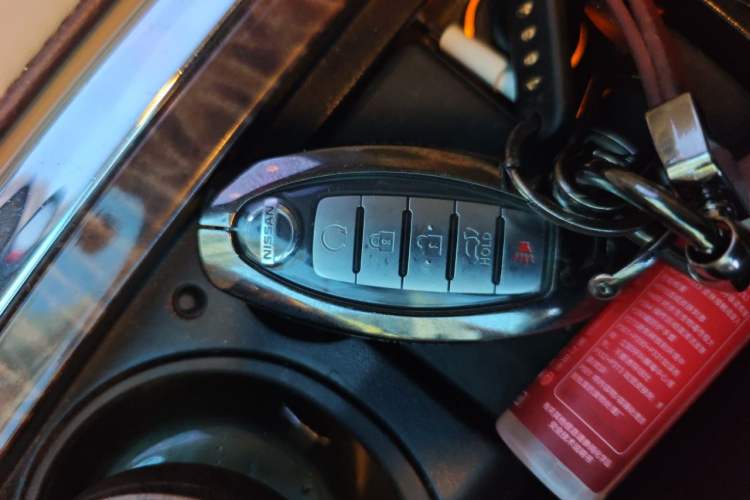 Used Nissan Patrol 2018 4.0L SE Middle East Version Vehicle Key