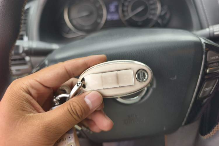 Used Nissan Patrol  Vehicle Key