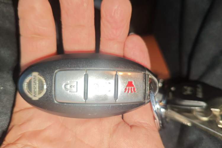 Used Nissan Patrol 2018 4.0L LinkedIn Edition Vehicle Key