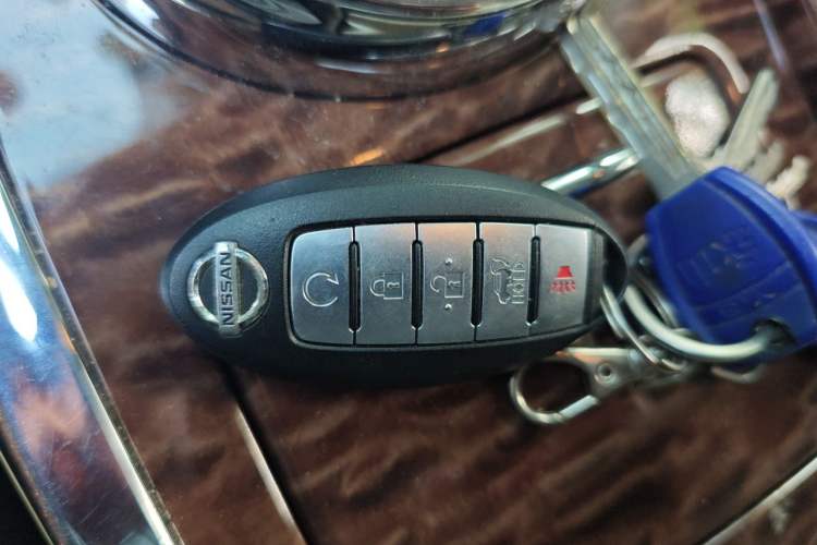 Used Nissan Patrol  Vehicle Key