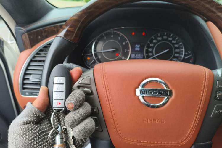 Used Nissan Patrol 2018 4.0L LinkedIn Edition Vehicle Key
