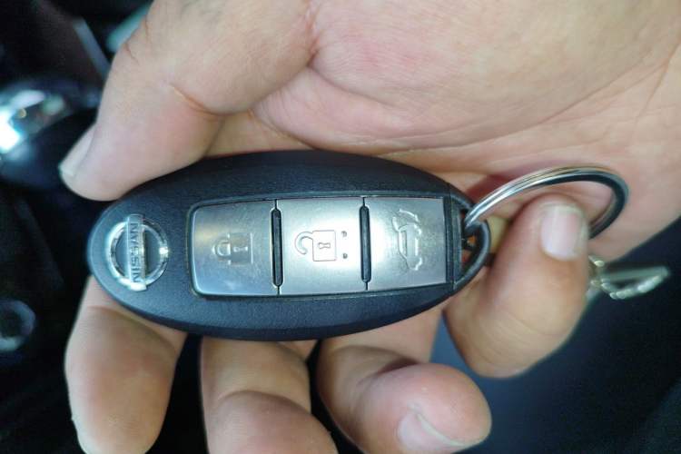 Used Nissan Patrol 2018 5.6L Standard Version Vehicle Key