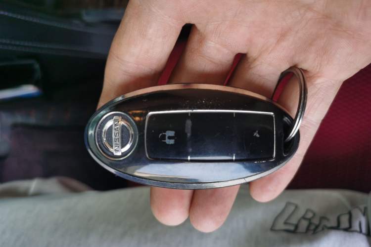 Used Nissan Patrol 2018 Y62 4.0 XE Middle East Vehicle Key
