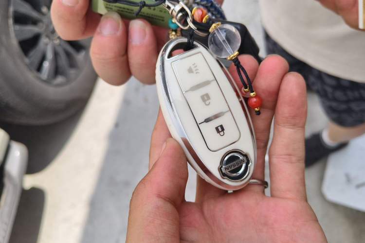 Used Nissan Patrol  Vehicle Key