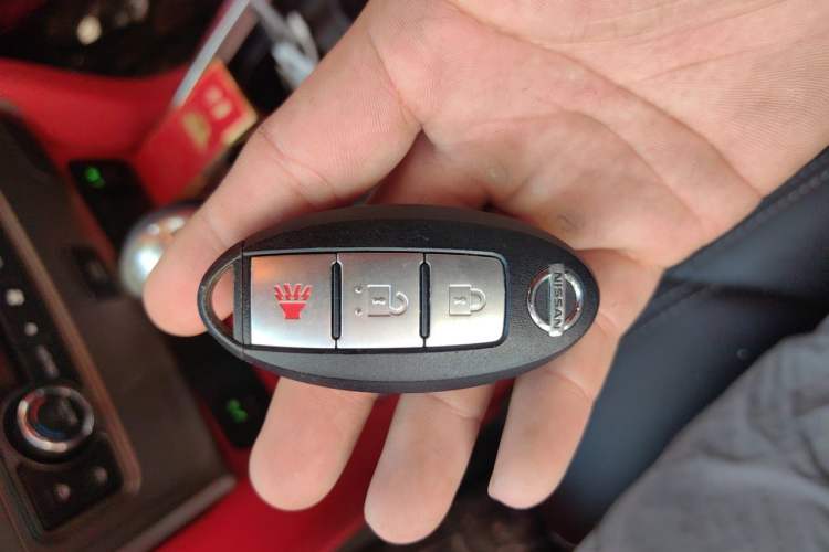 Used Nissan Patrol 2018 4.0L LinkedIn Edition Vehicle Key