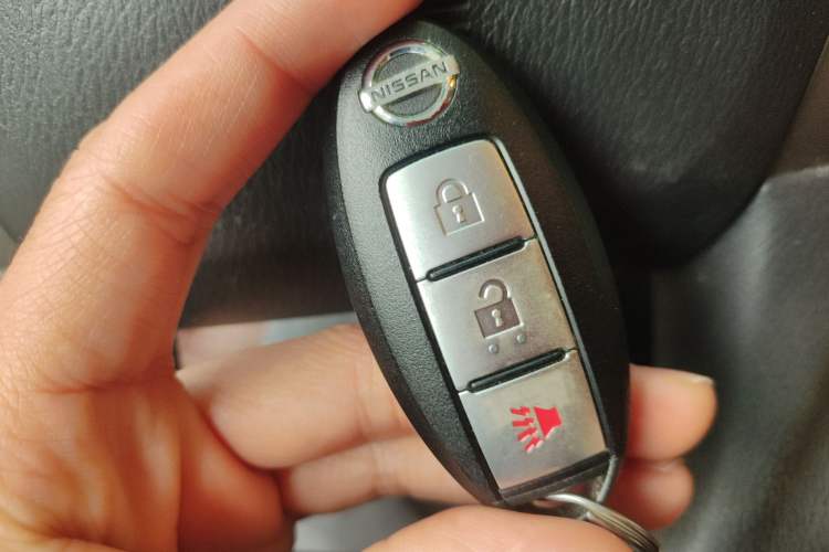 Used Nissan Patrol 2018 4.0L LinkedIn Edition Vehicle Key