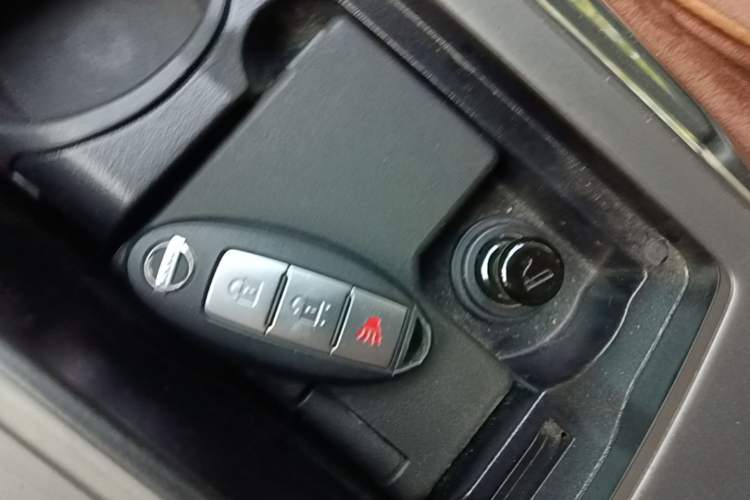 Used Nissan Patrol 2018 4.0L Automatic 7-Seater Middle East Version Vehicle Key