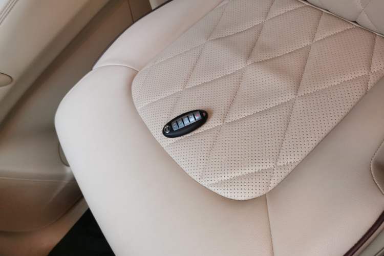 Used Nissan Patrol 2018 4.0L LinkedIn Edition Vehicle Key