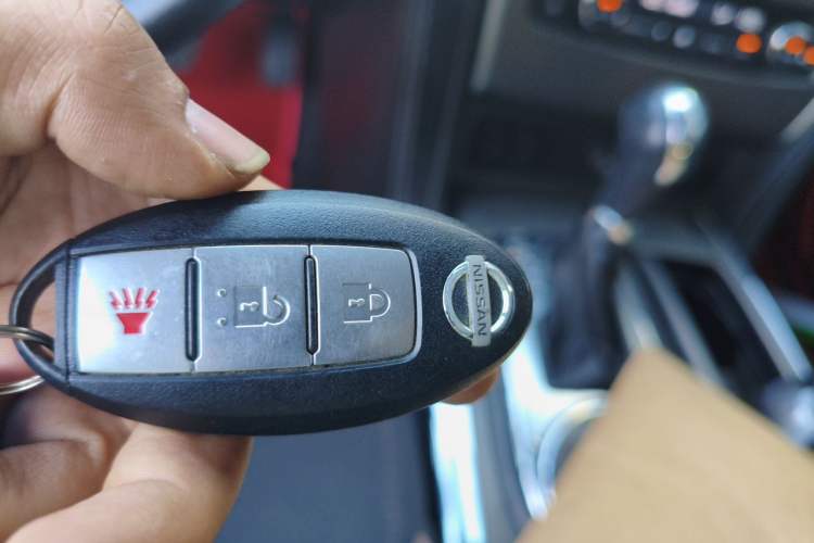 Used Nissan Patrol 2018 4.0L LinkedIn Edition Vehicle Key